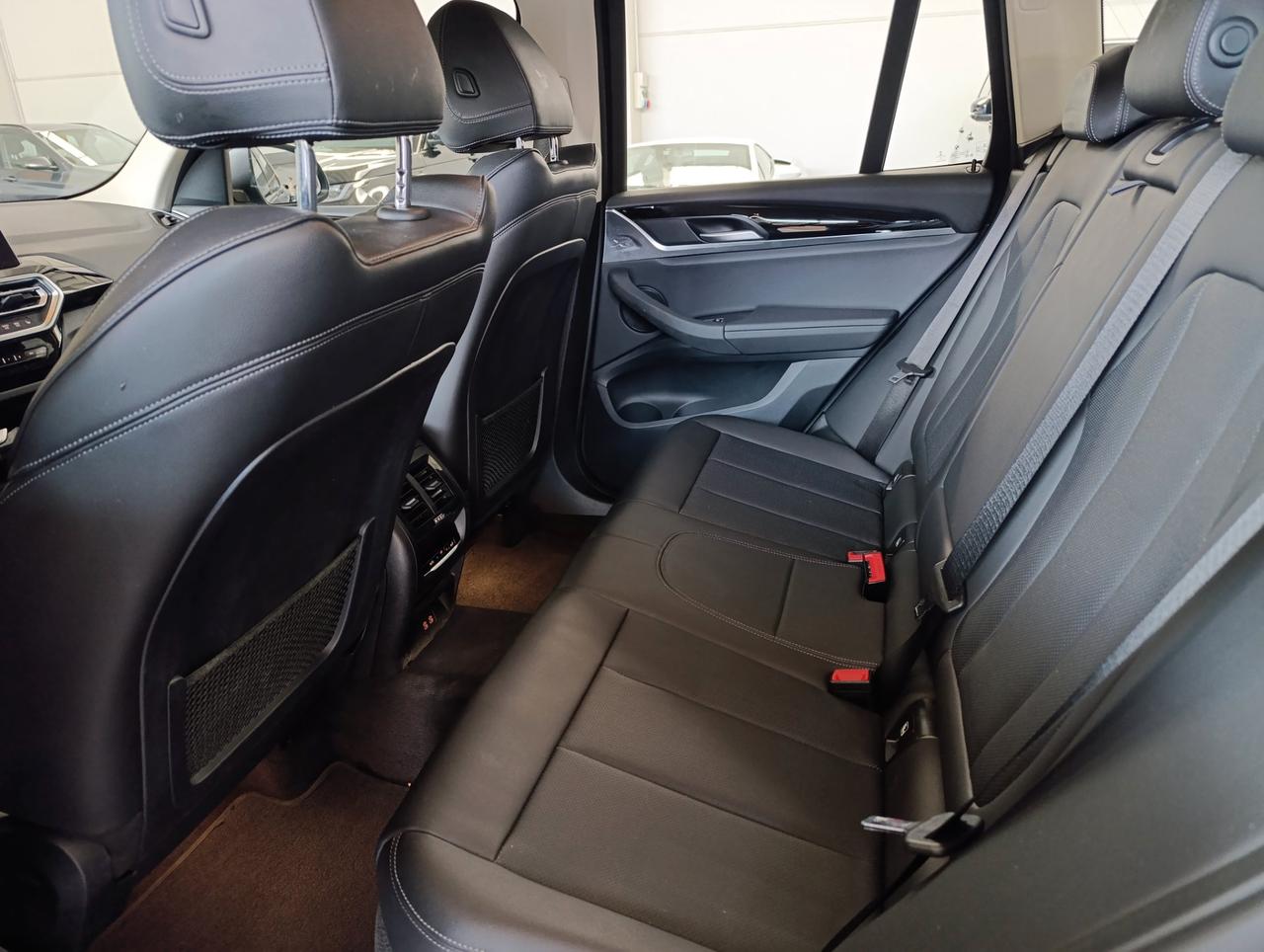 BMW X3 xdrive20i mhev 48V auto