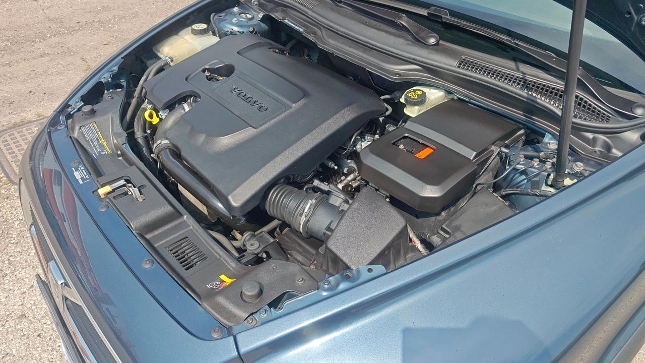 Volvo C30 1.6 D Summum