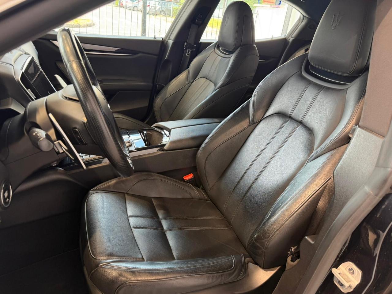 Maserati Ghibli V6 Diesel 275 CV Gransport