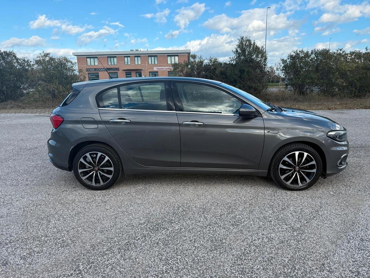 Fiat Tipo 1.6 Mjt S&S 5 porte Lounge