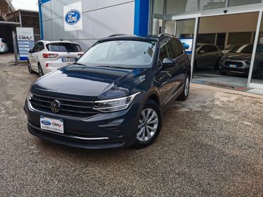 Volkswagen Tiguan 2.0 TDI 150cvSCR DSG Life Iva Detraibile