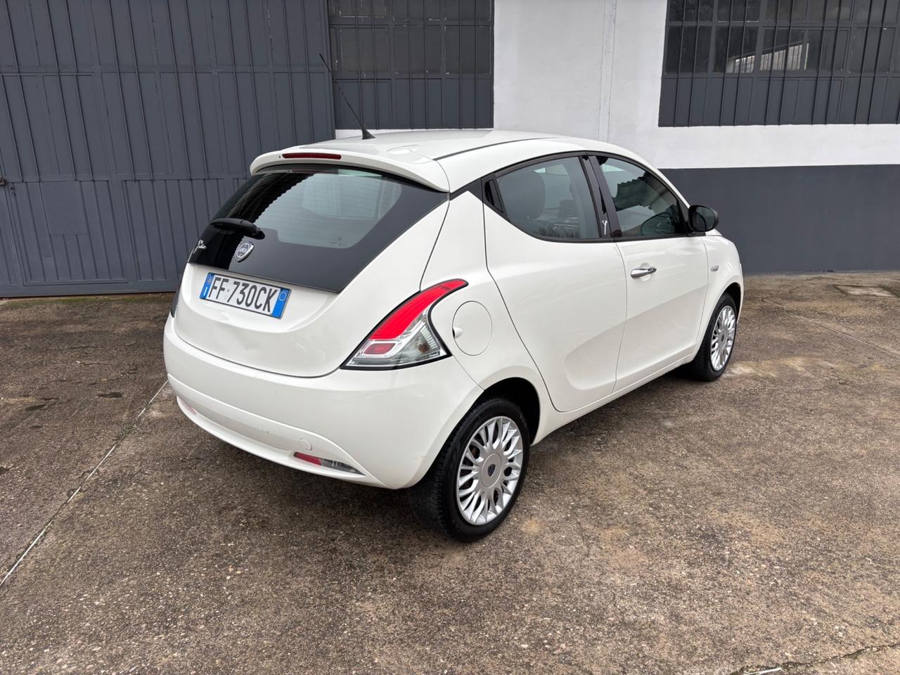 Lancia Ypsilon 1.3 MJT 95 CV. Garanzia.Neopatentati