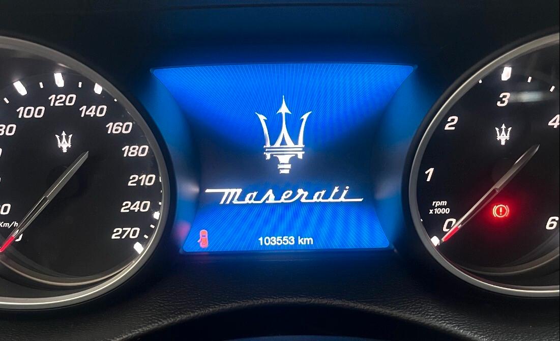 MASERATI LEVANTE 3.0 TDI 250CV V6 PELLE TOTALE TETTO APRIBILE NO SUPERBOLLO
