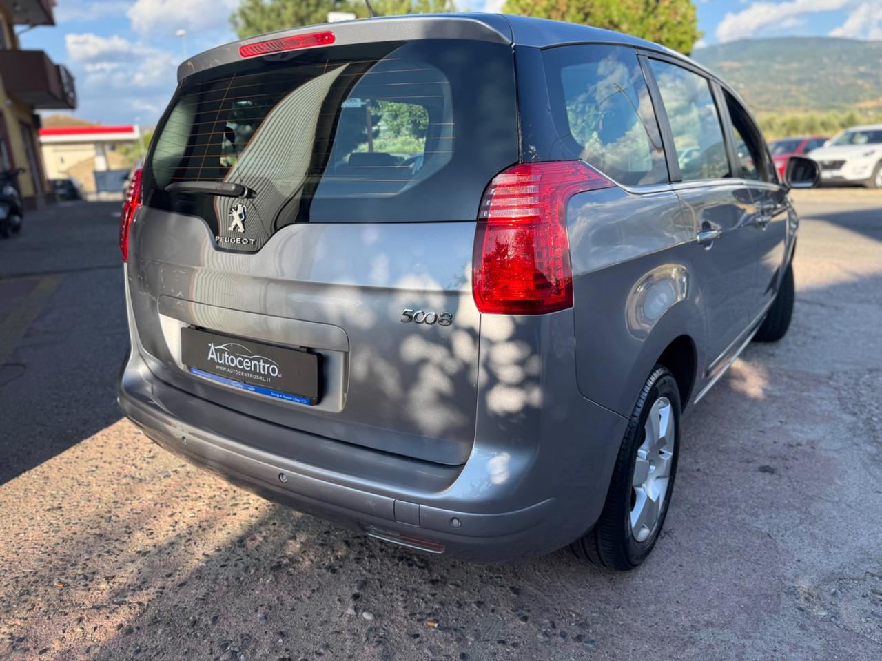 Peugeot 5008 1.6 HDi 115CV Allure 7 POSTI