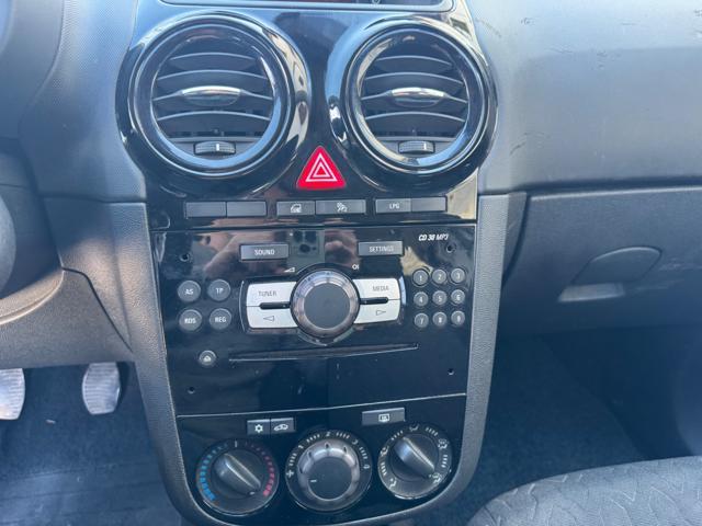 OPEL Corsa 1.2 85CV 5 porte GPL-TECH NEOPATENTATI