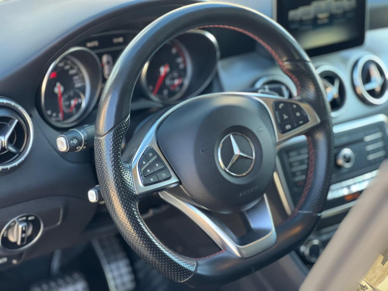 Mercedes-benz CLA 200 d Automatic Premium