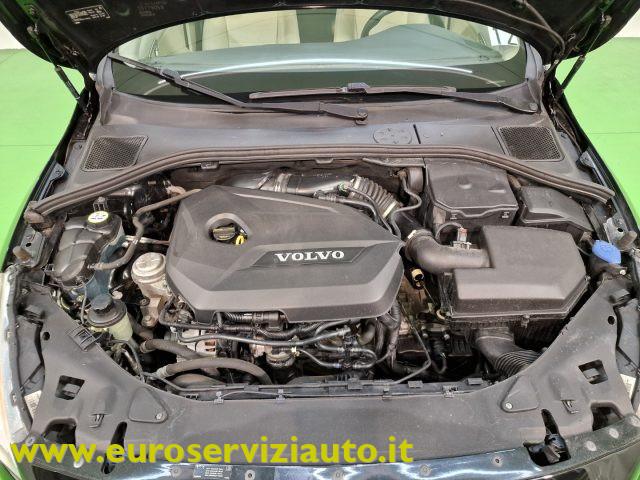 VOLVO V60 T3 Powershift Kinetic