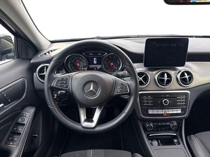 Mercedes-Benz GLA 180 Sport auto
