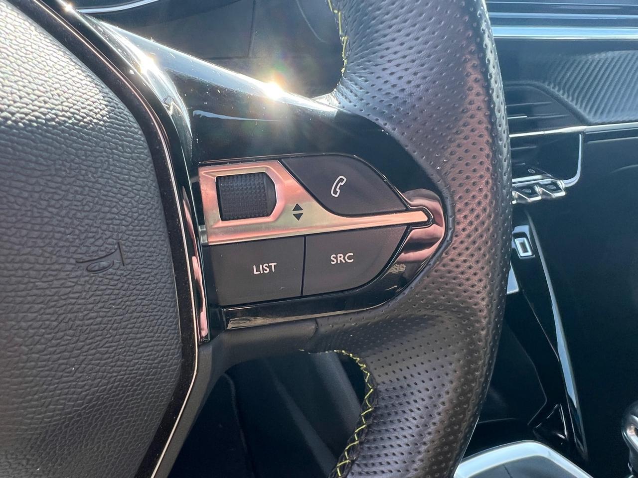 Peugeot 2008 PureTech 130CV S&S GT Line-2020