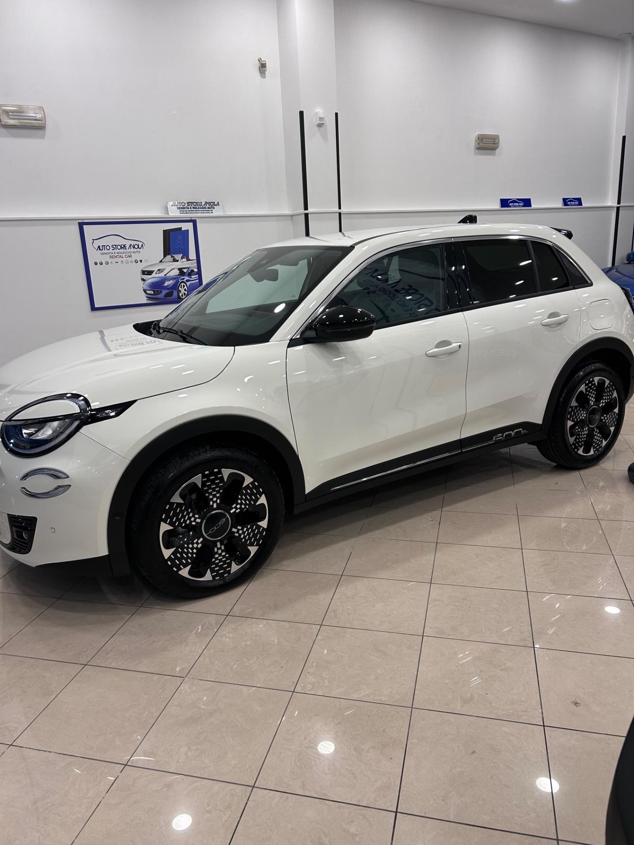 Fiat 600 Hybrid 110 CV DCT MHEV La Prima