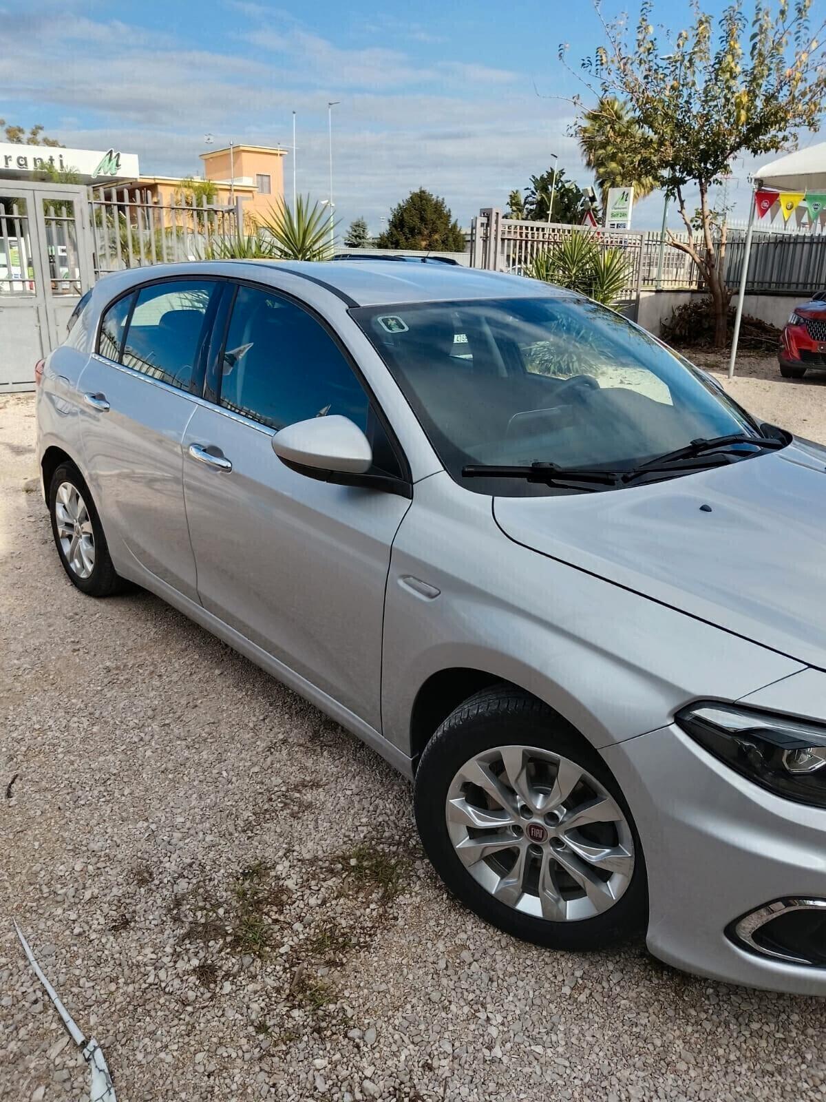 Fiat Tipo 1.6 Mjt S&S 5 porte Easy