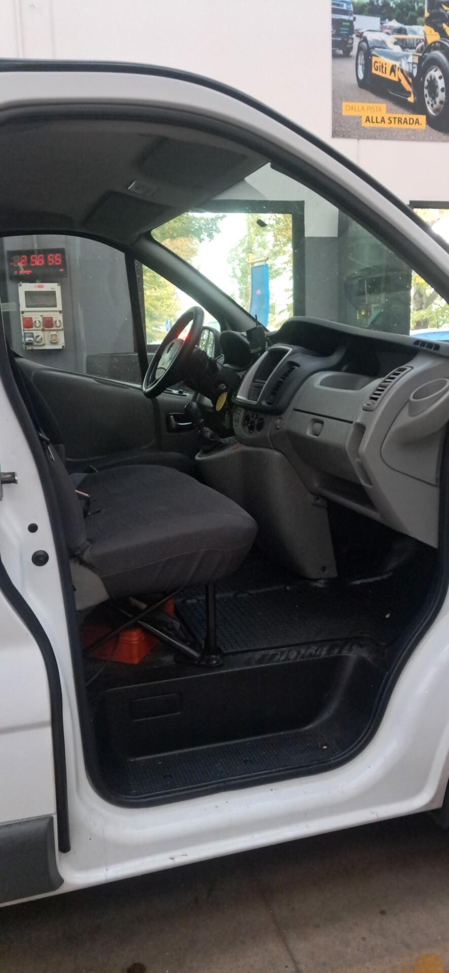 Opel Vivaro 2.0 cdti p.lungo