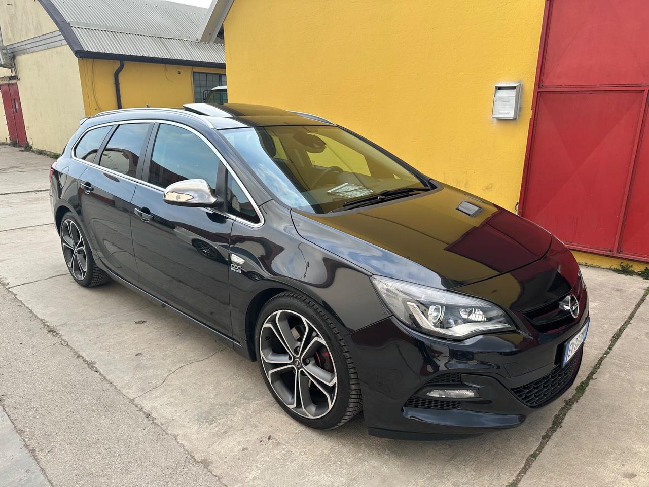 Opel Astra 2.0CDTI 195CV OPC Line Extra Full