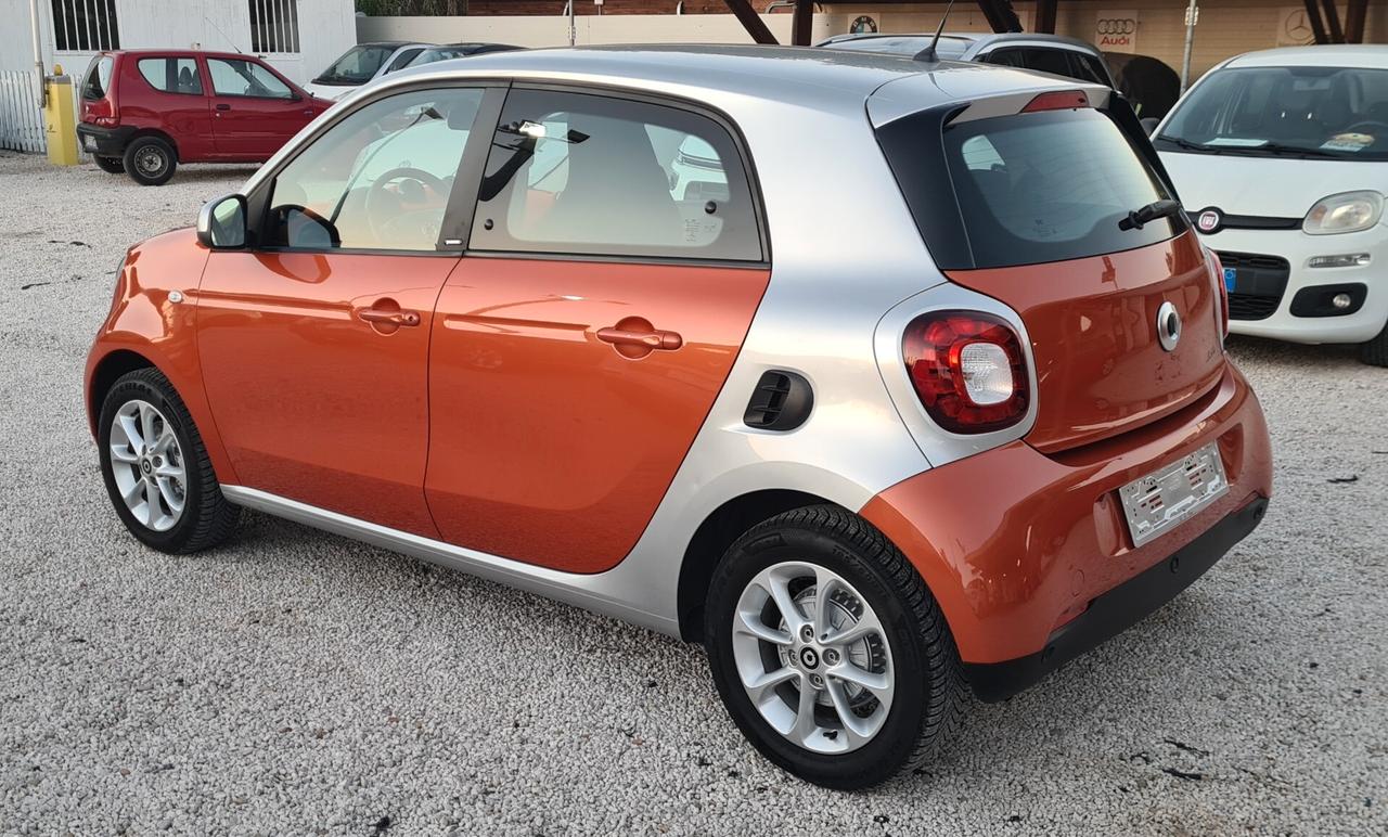 Smart ForFour 90 0.9 Turbo Passion NESSUN OBBLICO DI FINANZIAMENTO GAR.12 MESI