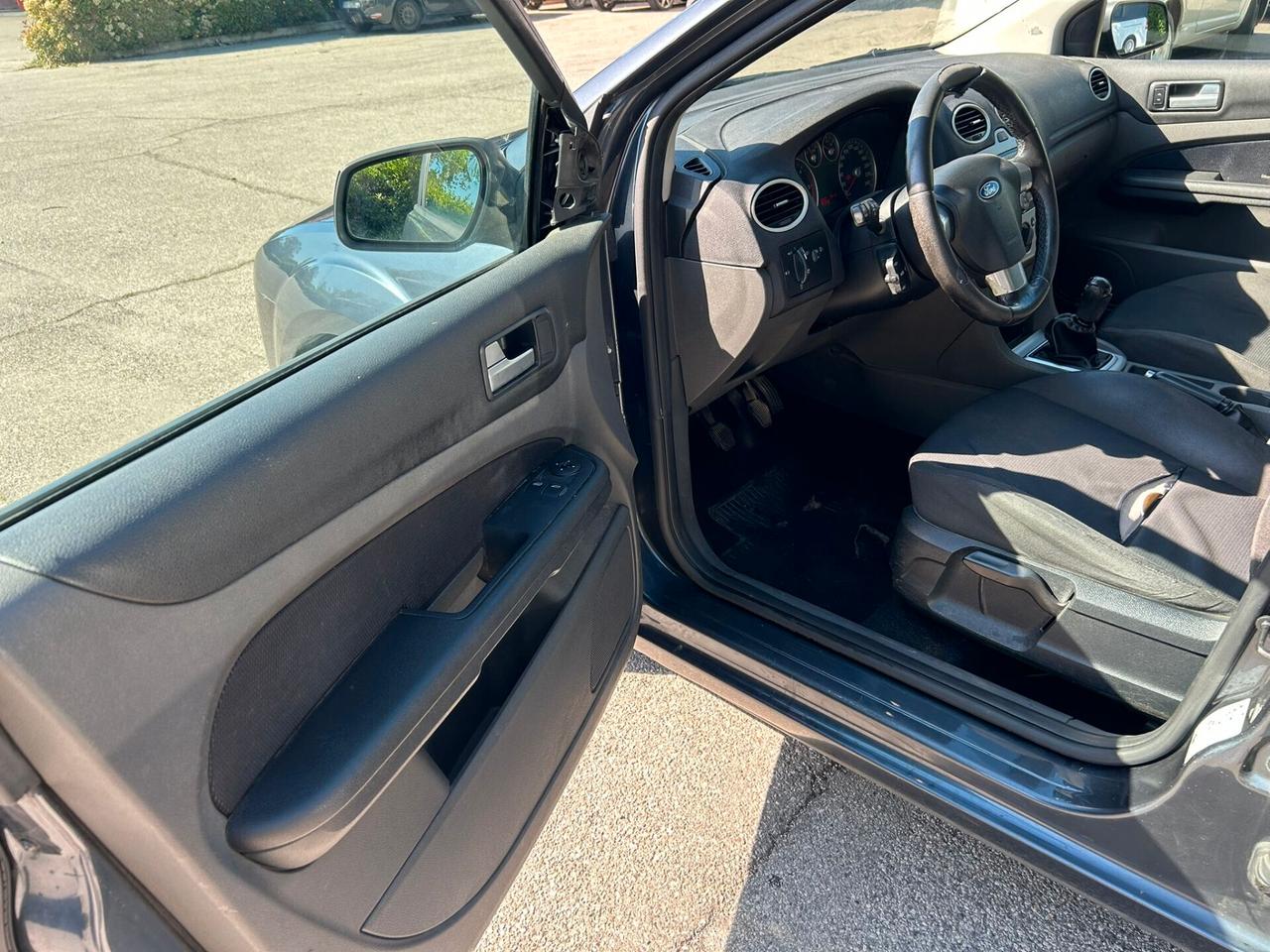 Ford Focus station wagon 1.6 TDCi (90CV) Ghia