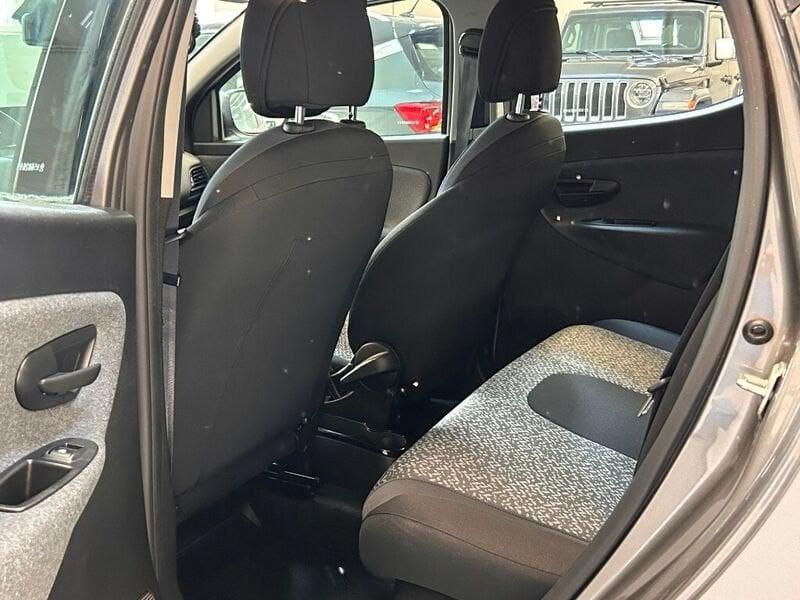 Lancia Ypsilon 1.0 FireFly 5 porte S&S Hybrid Silver