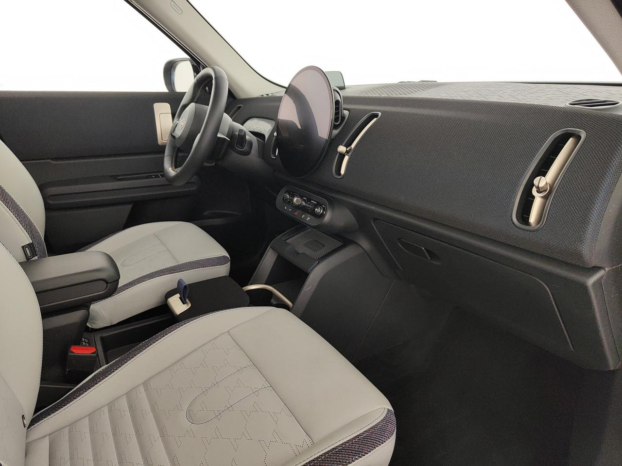 MINI Mini Countryman 2.0 48V D Classic auto