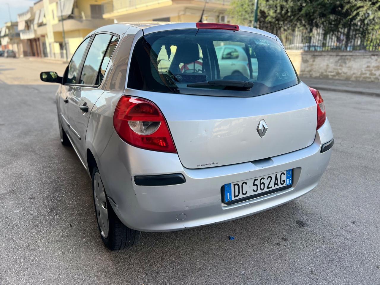 Renault Clio 1.5 Diesel Anno 2007 153,000 Km