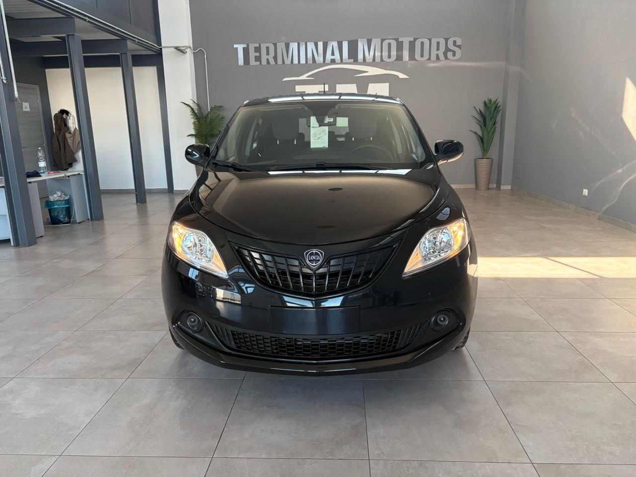 Lancia Ypsilon 1.0 FireFly 5 porte S&S Hybrid Oro