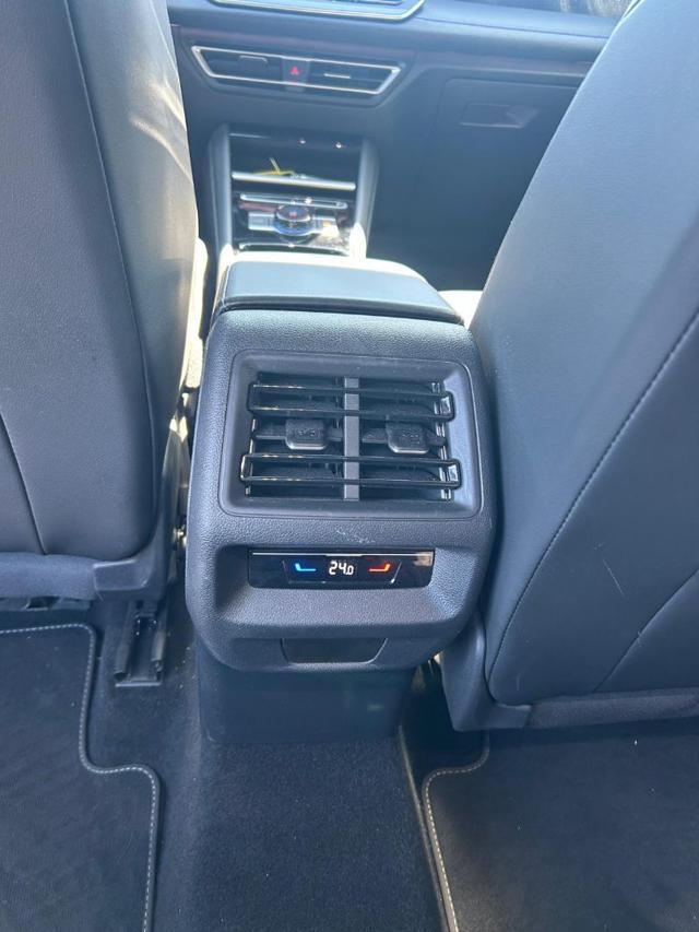 VOLKSWAGEN Tiguan 2.0 TDI 150 CV DSG R-Line