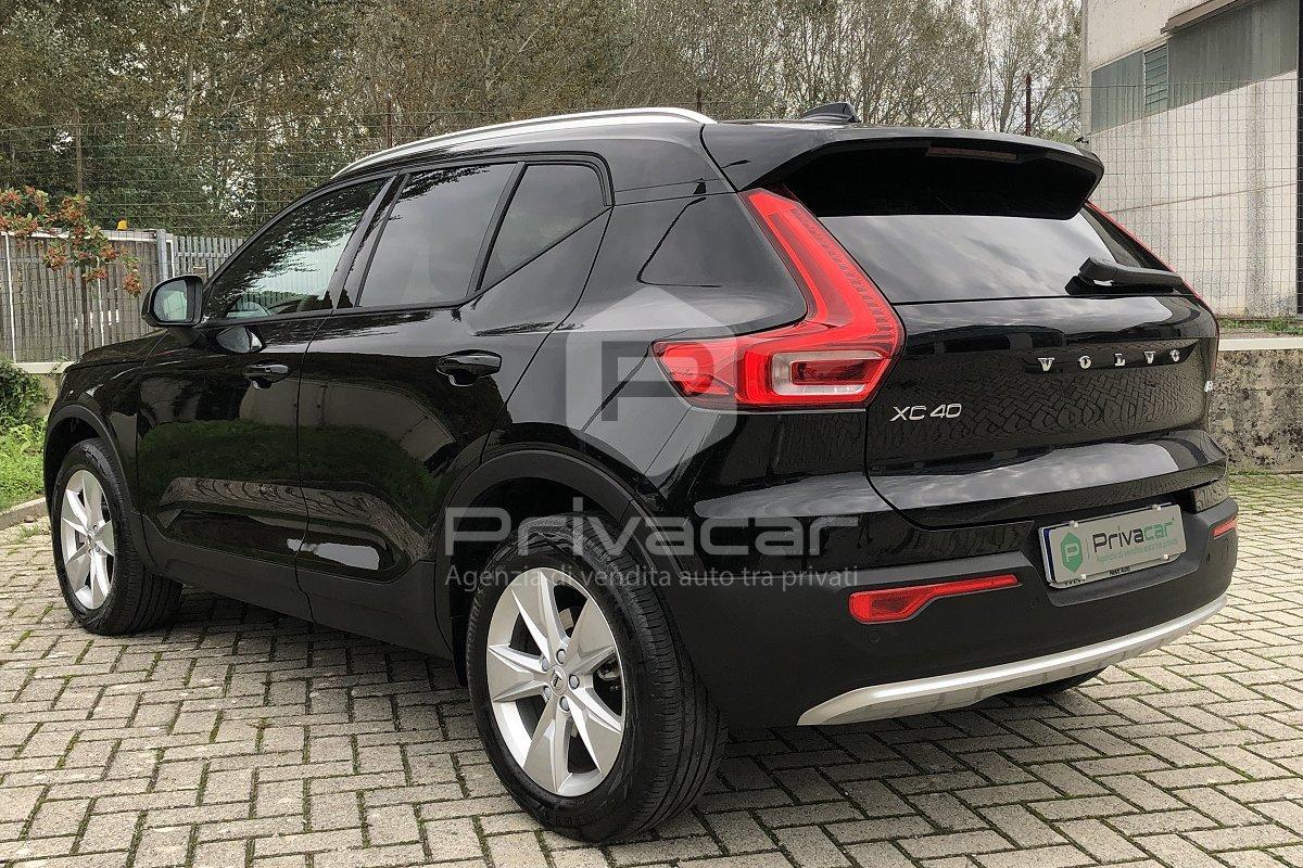 VOLVO XC40 B3 automatico Core