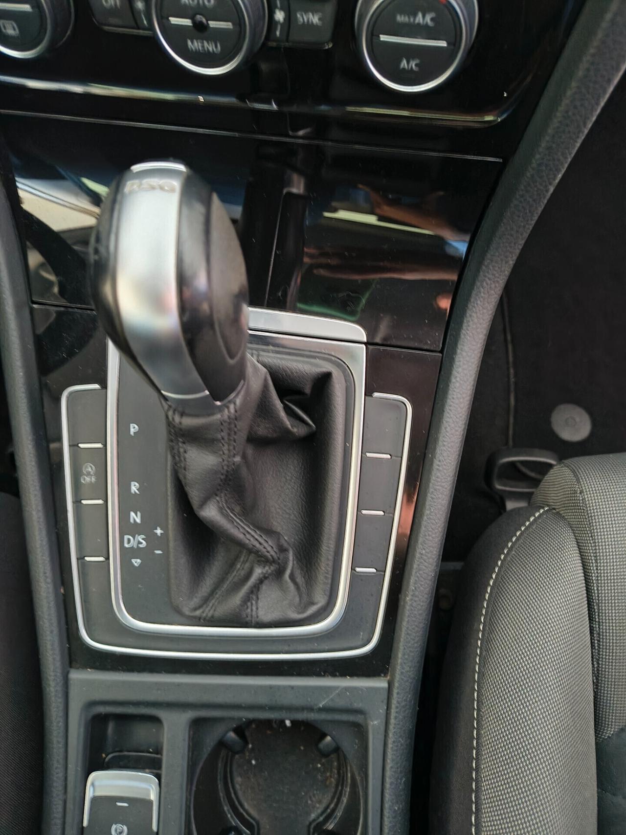 VOLKSWAGEN GOLF 1.6 TDI DSG 5P HIGHLINE