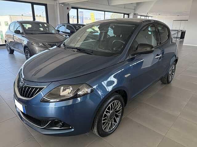 Lancia Ypsilon 1.0 FireFly Hybrid Gold Plus