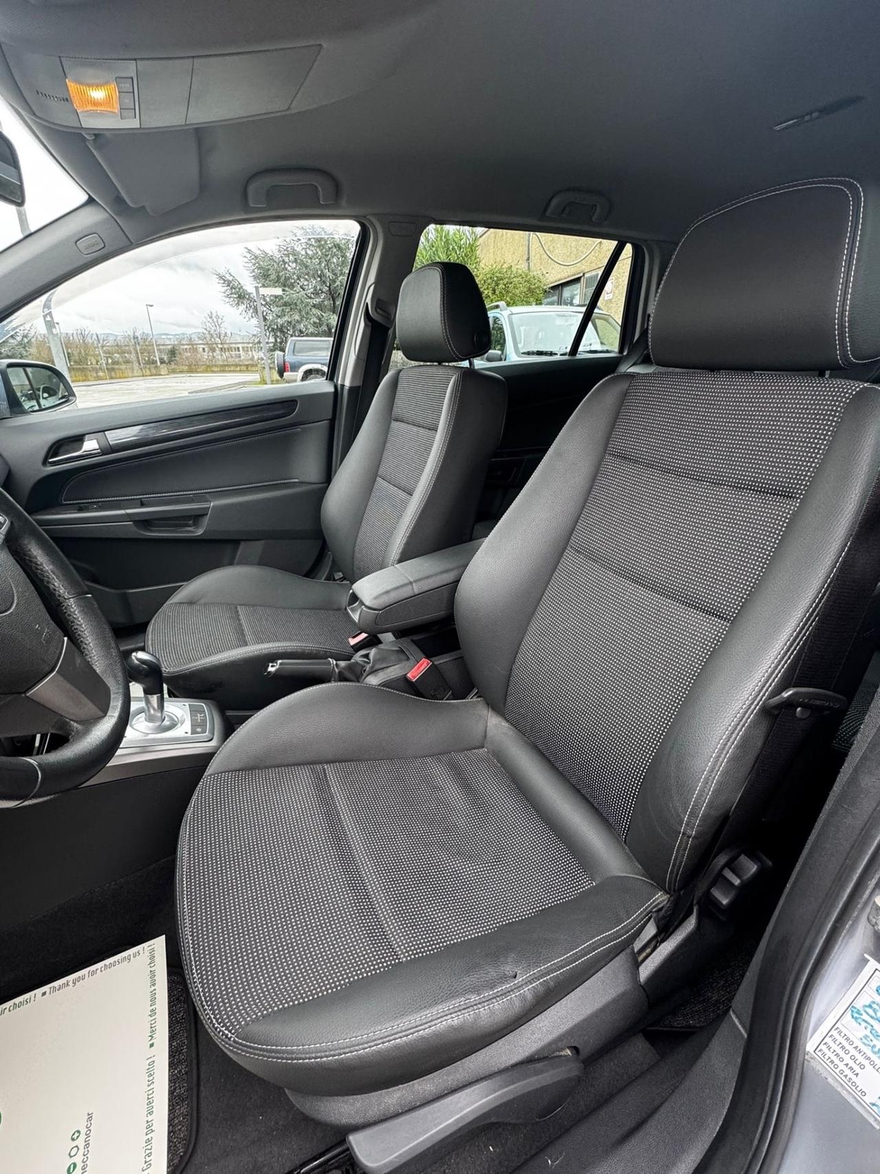 Opel Astra 1.6 16V Twinport Station Wagon Cosmo