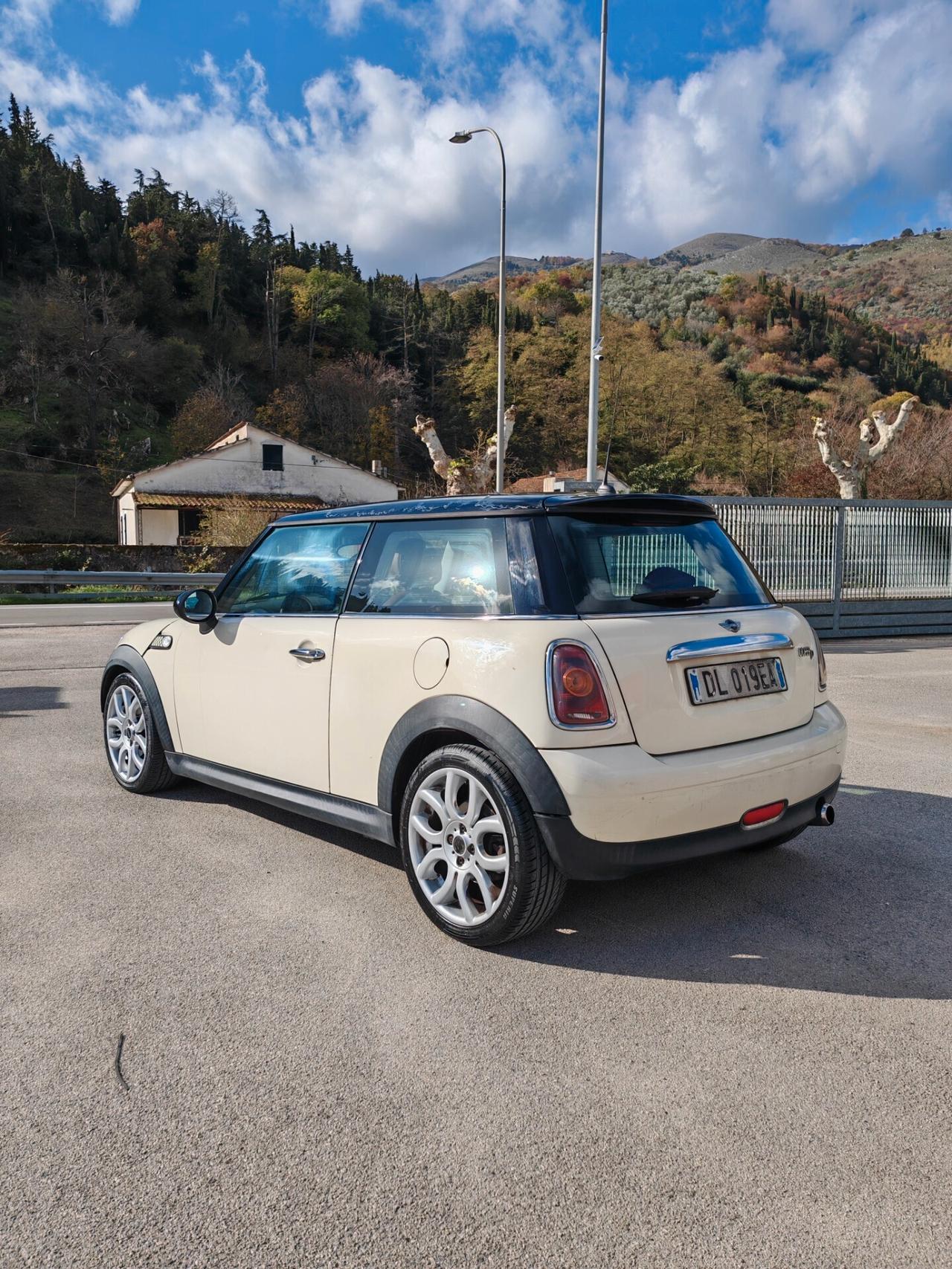 Mini 1.6 16V Cooper D Chili