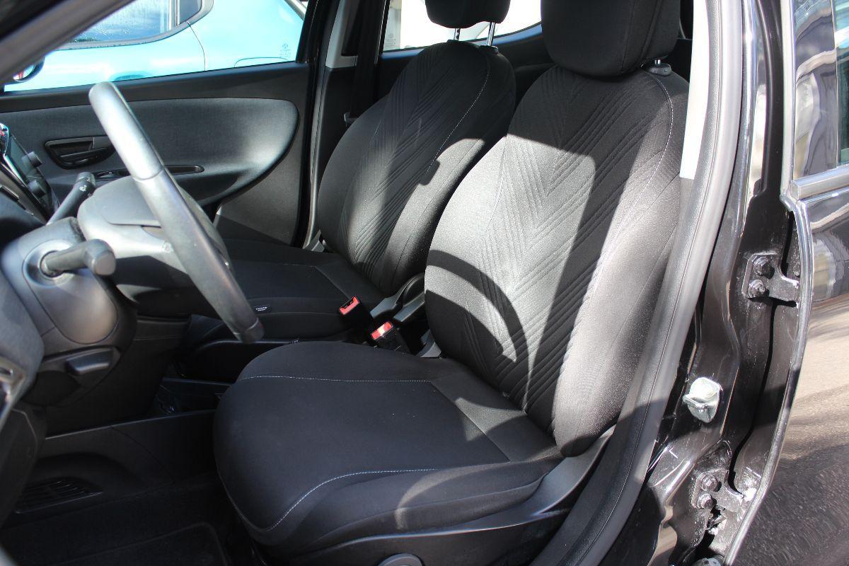 LANCIA - Ypsilon - 1.0 FireFly 5p.S&S Hybryd Gold