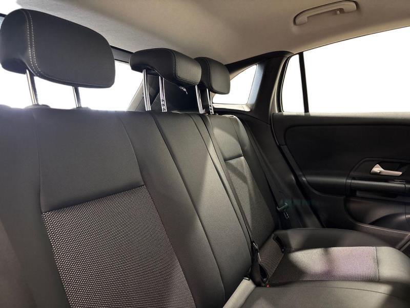 Mercedes GLA 200 200 D Business Extra 8G-DCT