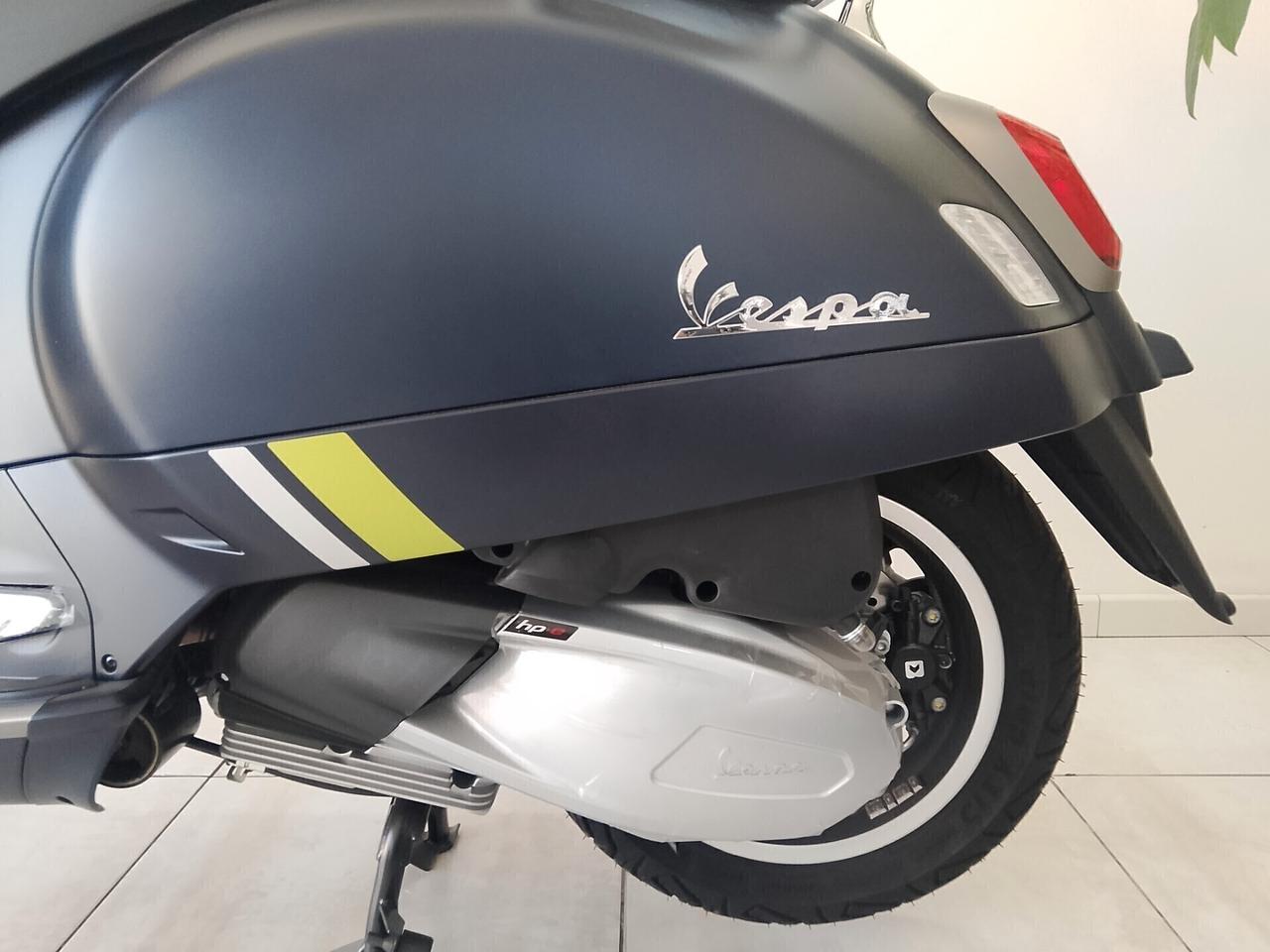 Vespa GTS 300 Super tech