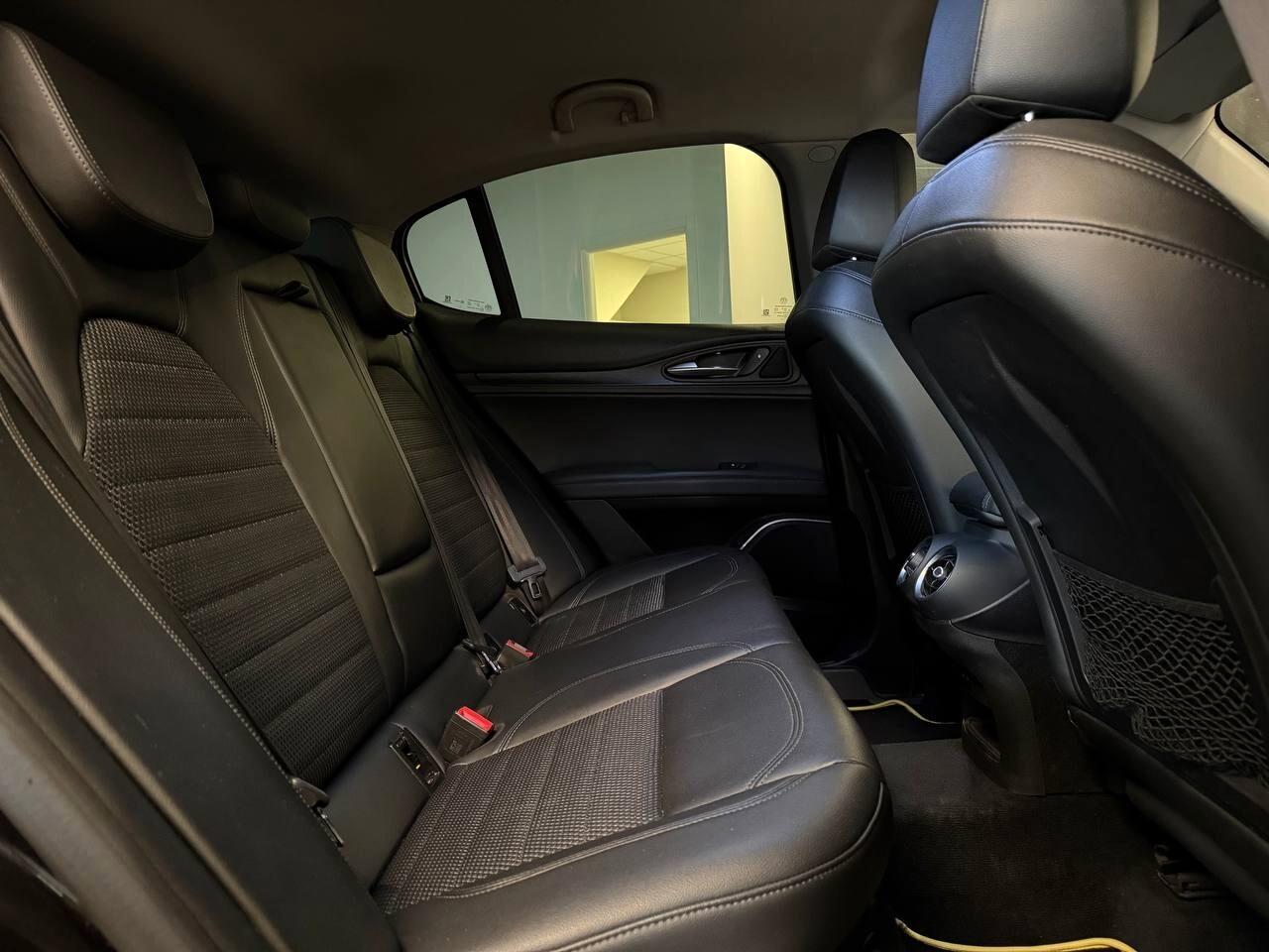 Alfa Romeo Stelvio 2.2 Turbodiesel 210 CV AT8 Q4 Business