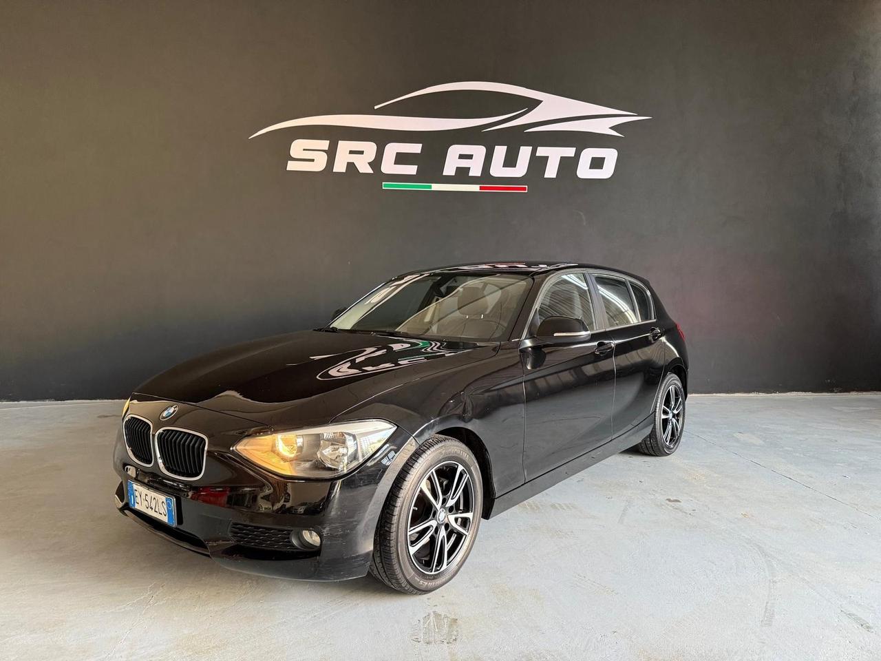 Bmw 118 118d 5p. Unique