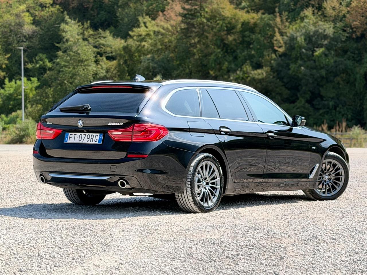 Bmw 520 520d Touring Luxury X-Drive