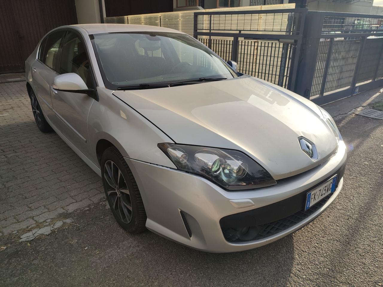 RENAULT NEW LAGUNA 1.5DIESEL BERLINA SPORT POCHI KM