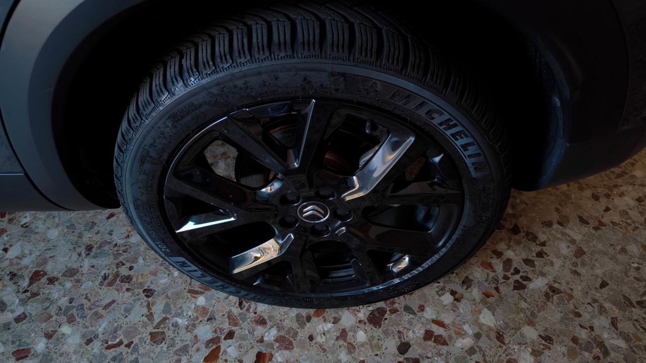 Citroen C5 Aircross Hybrid 225 E-EAT8 Shine