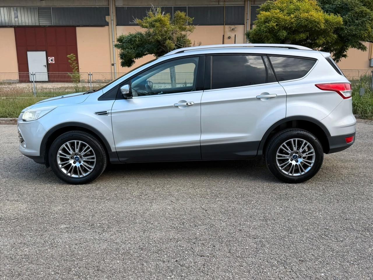 FORD KUGA 2.0 TDCI TITANIUM UNICO PROPRIETARIO