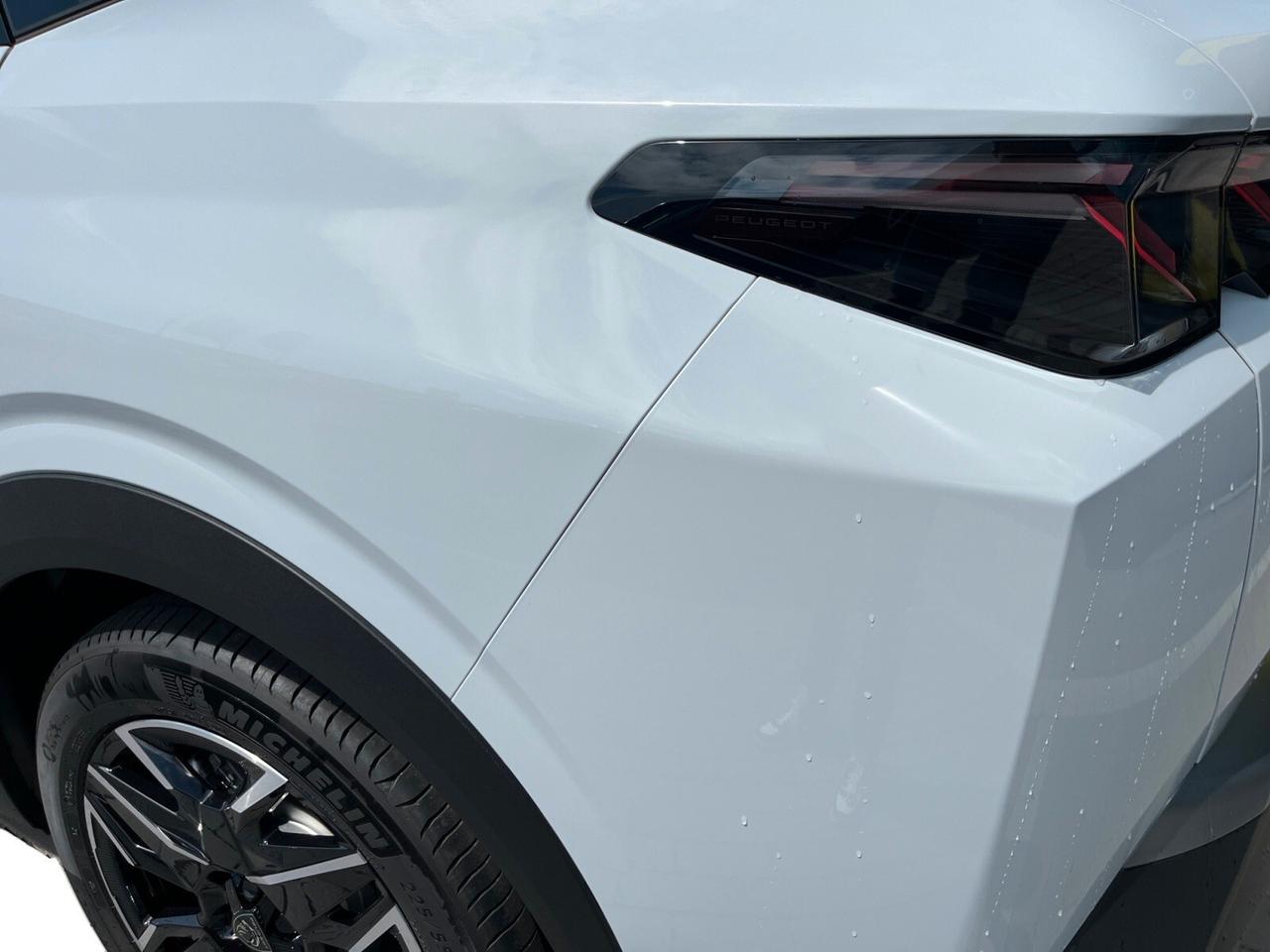 Peugeot 5008 Hybrid 136 e-DCS6 GT