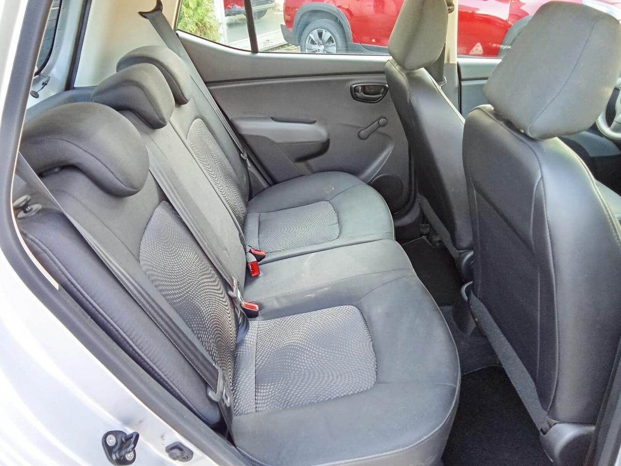 Hyundai i10 1.2 16V Sound Edition