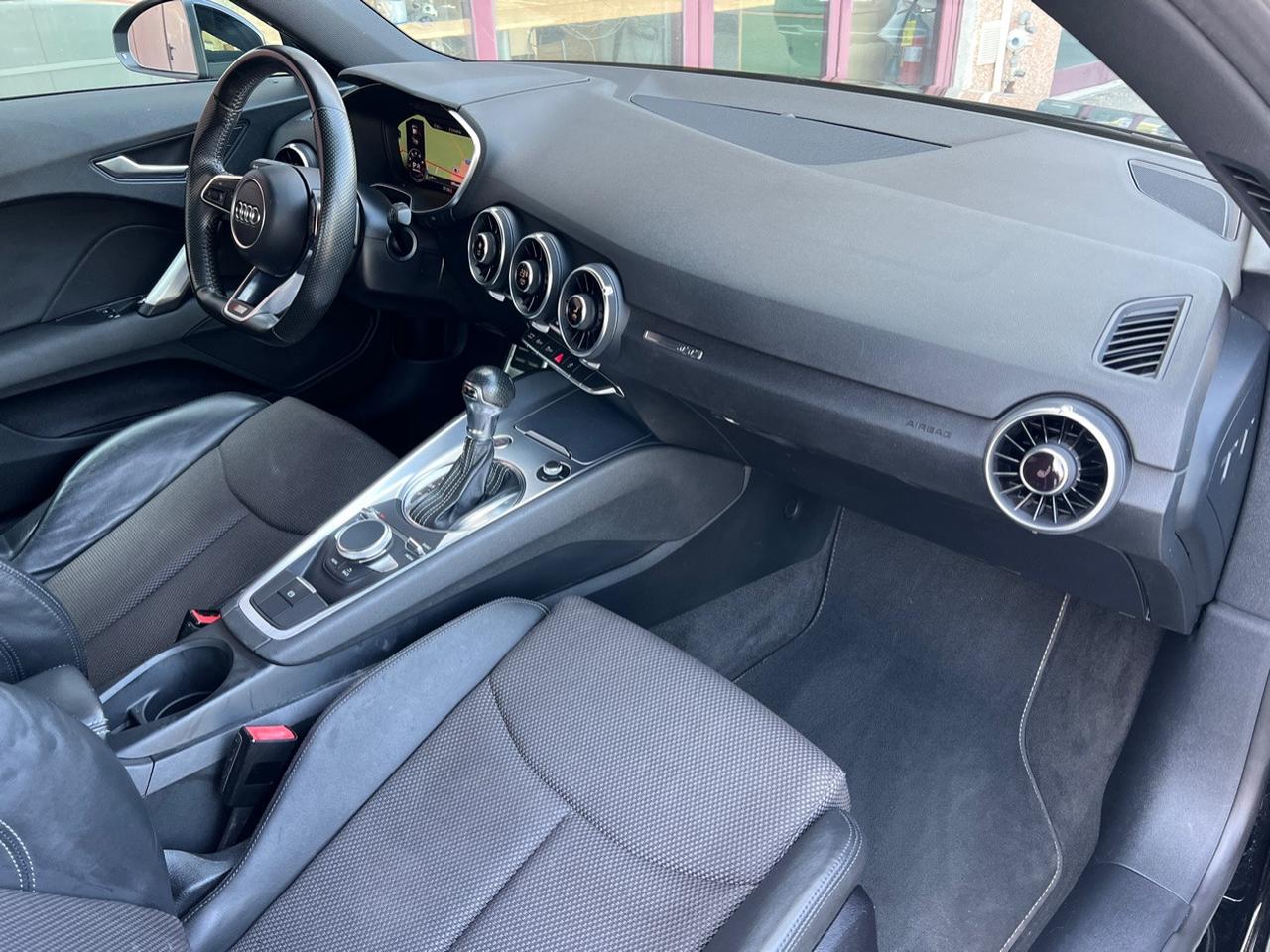Audi TT 1.8 TFSI S-Tronic S-Line Sline