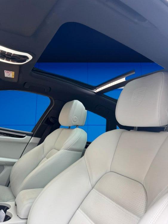PORSCHE Macan 2.0 T