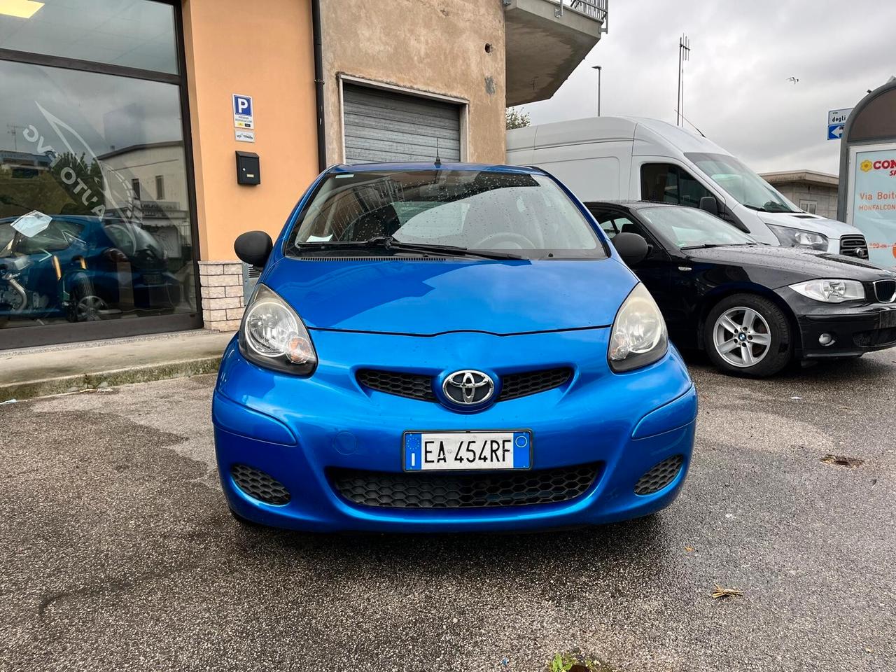 Toyota Aygo 1.0 12V VVT-i 5 porte Neopatentati