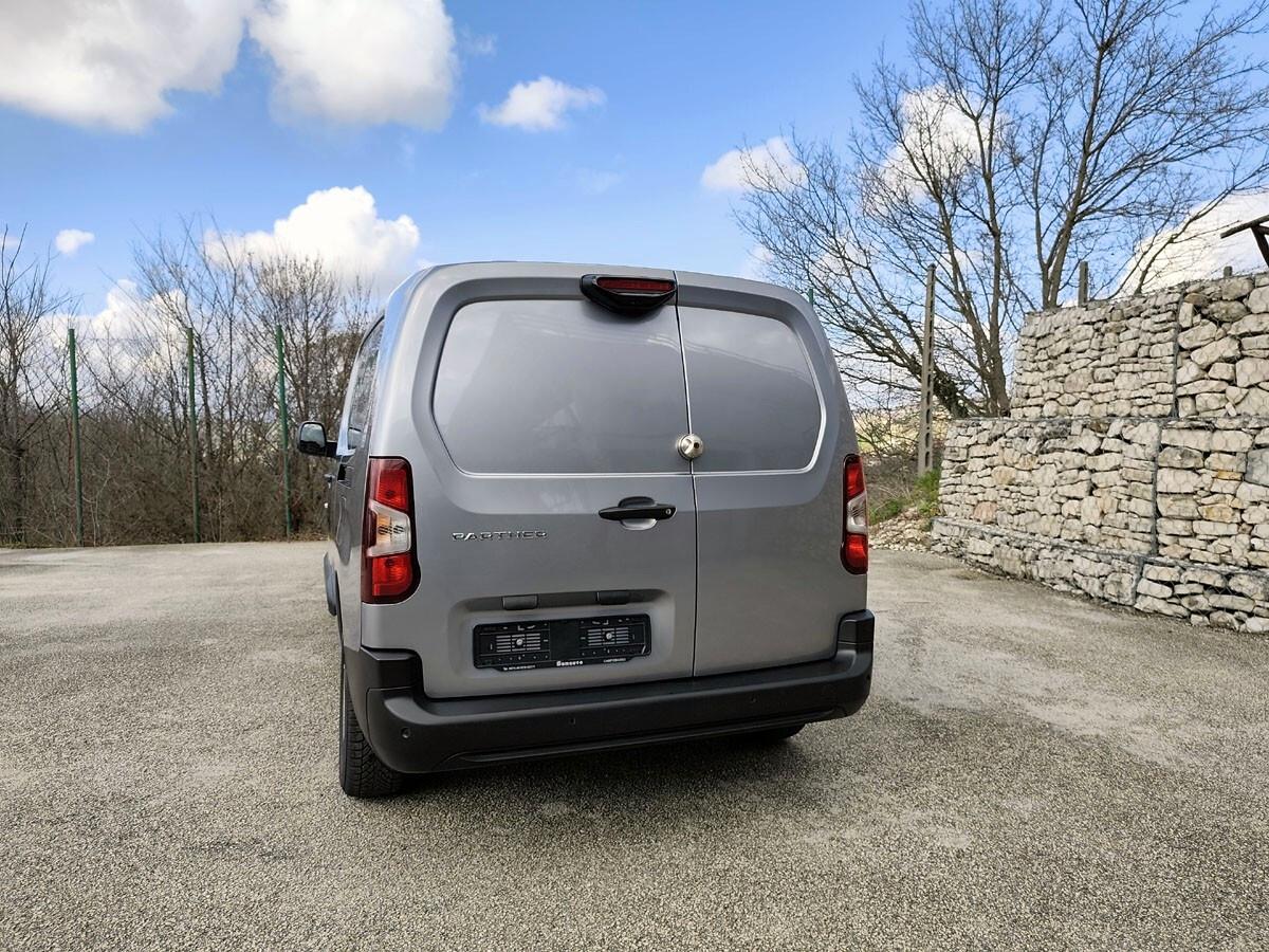Peugeot Partner BlueHDi 130 L2 Navi, 2 Porte Laterali, Telecamera, FULL OPTIONAL!
