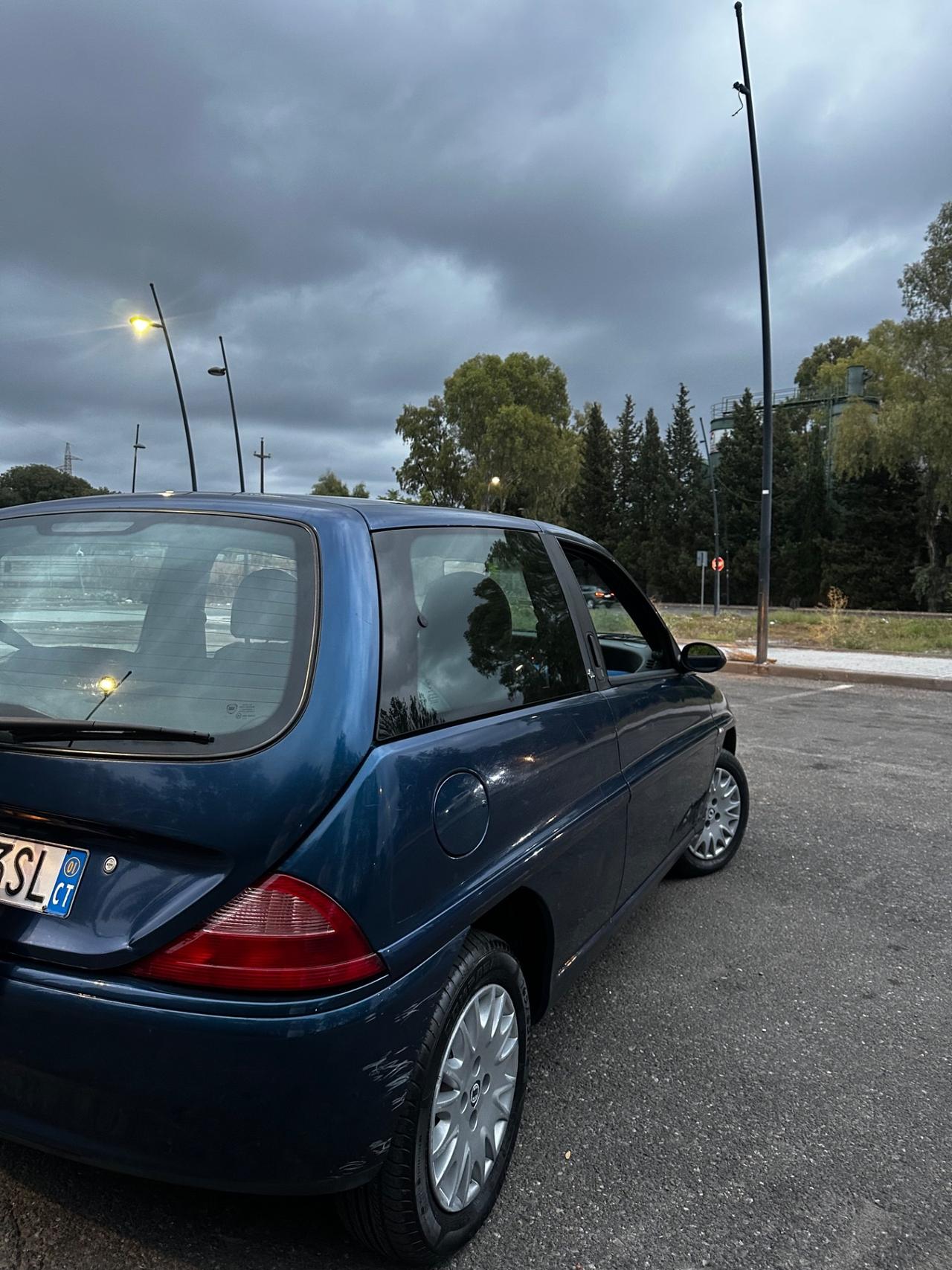 Lancia Y 1.2i cat LS