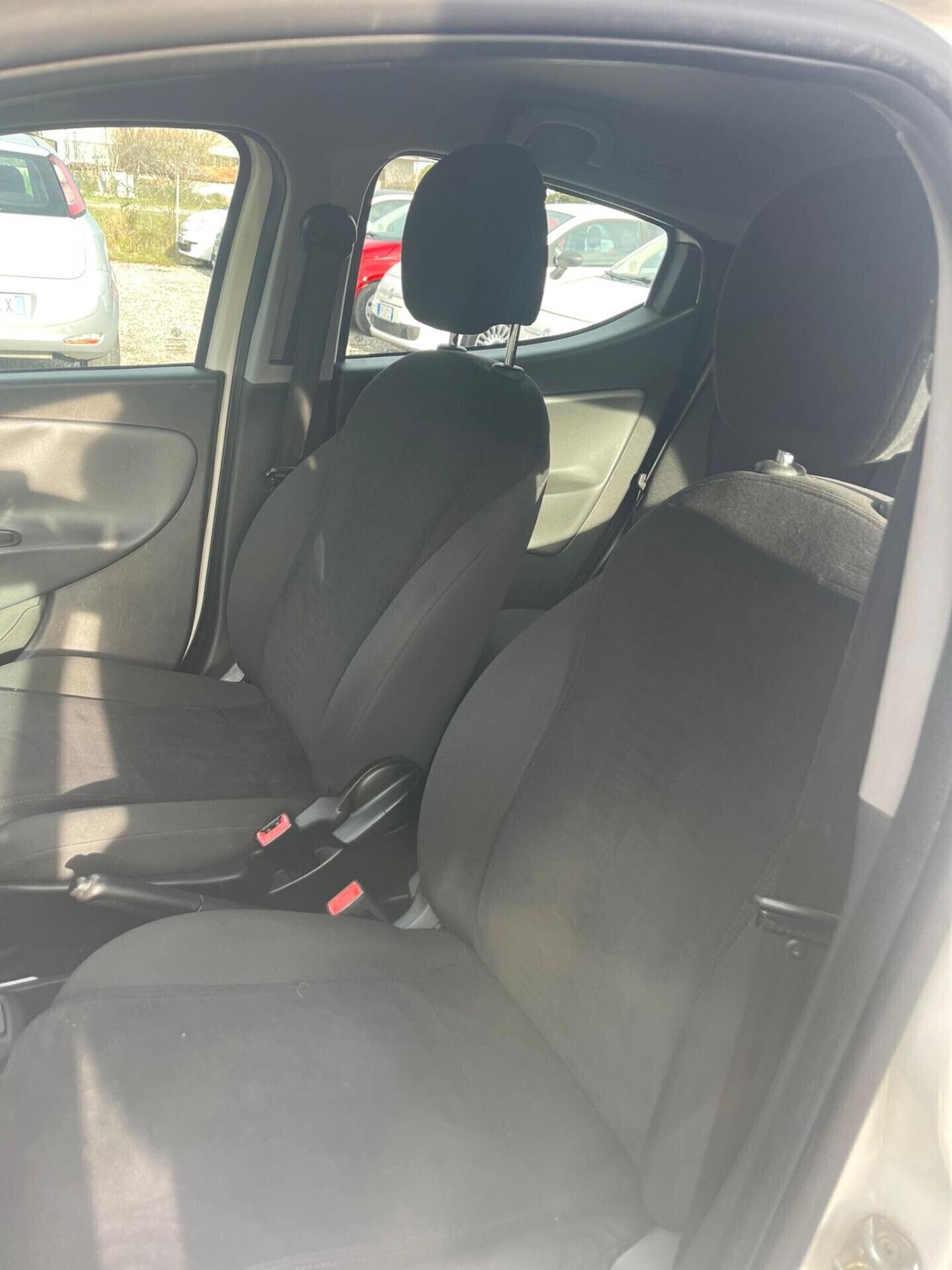 Lancia Ypsilon 1.3 MJT 16V 95 CV 5 porte S&S Gold