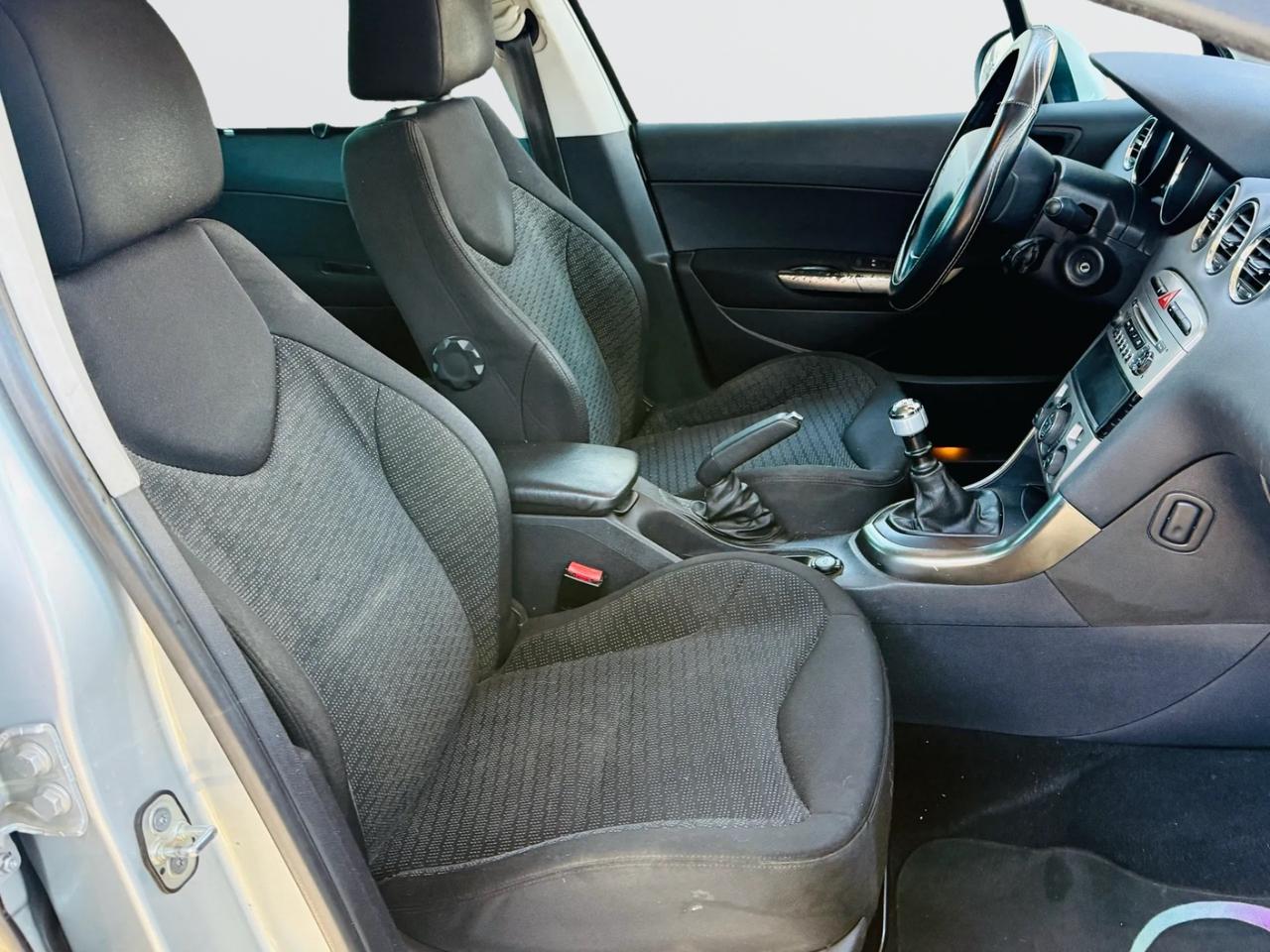 Peugeot 308 1.6 HDi 110CV Allure*7 POSTI*