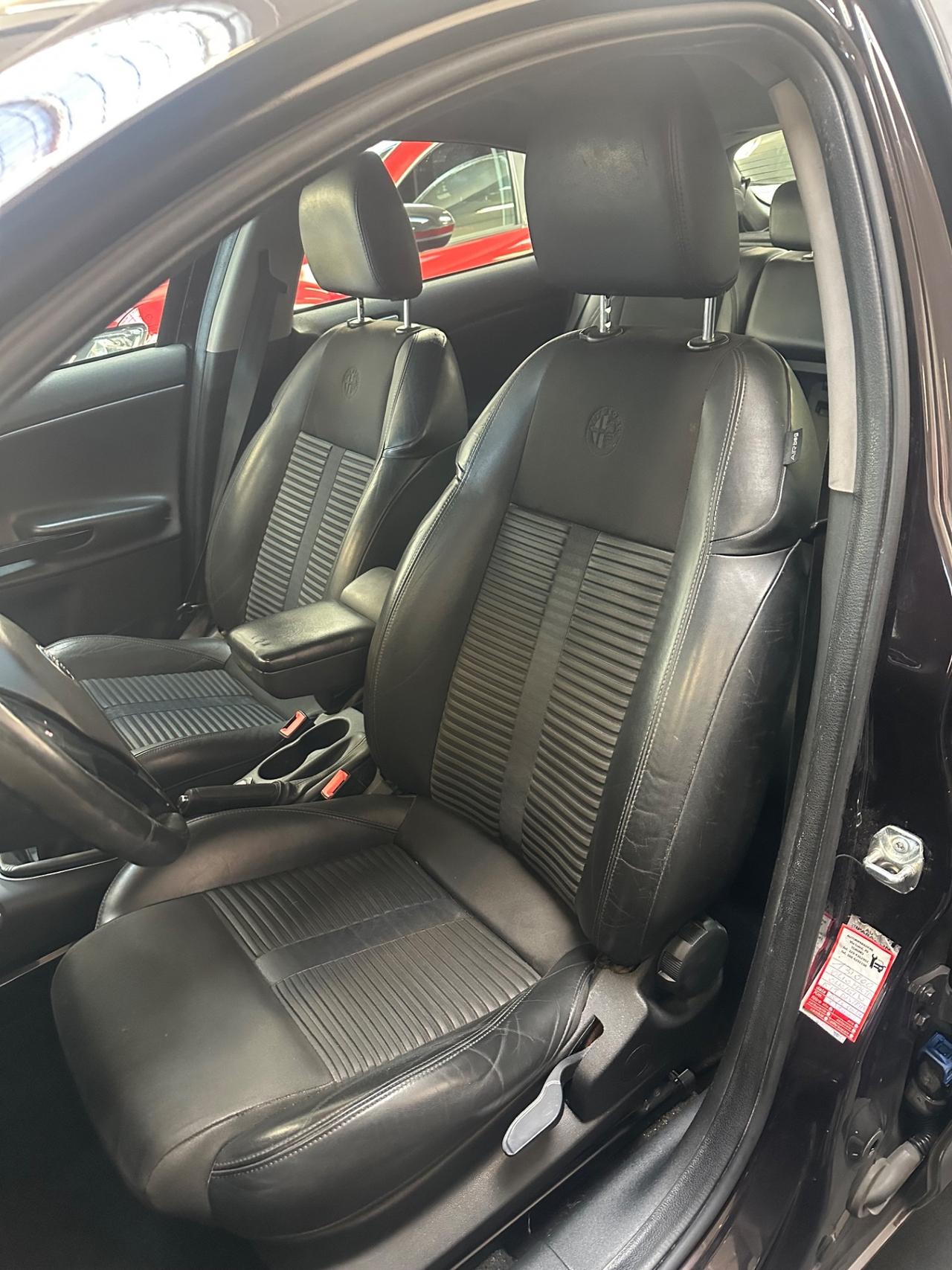 Alfa Romeo Giulietta 1.6 JTDm-2 105 CV Distinctive