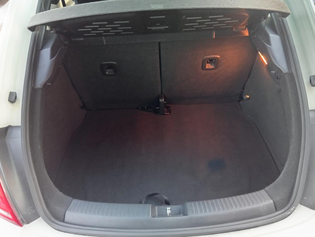 Volkswagen Maggiolino 1.6 TDI Design