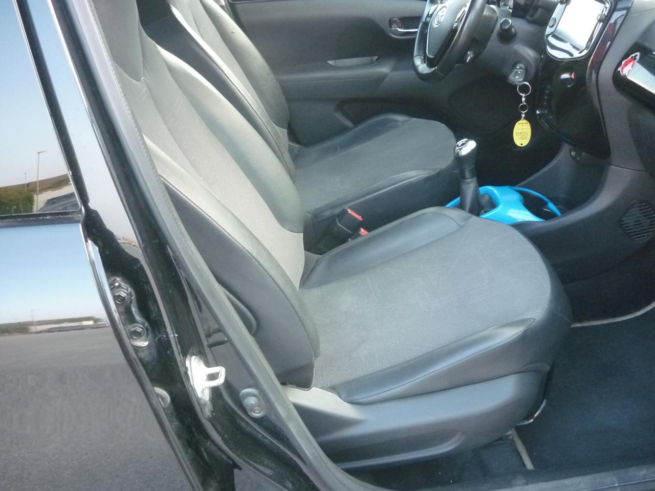 Toyota Aygo 1.0 VVT-i 72 CV 5 porte x-trend